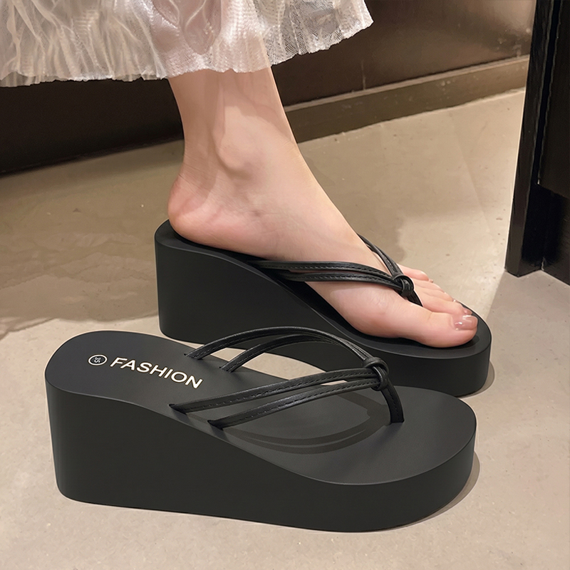 Summer Fashion Thick Bottom Beach Flip-Flops Women Clip Toe Vacation Platform Slippers Woman 2026 Sexy Starp High Heels Slippers