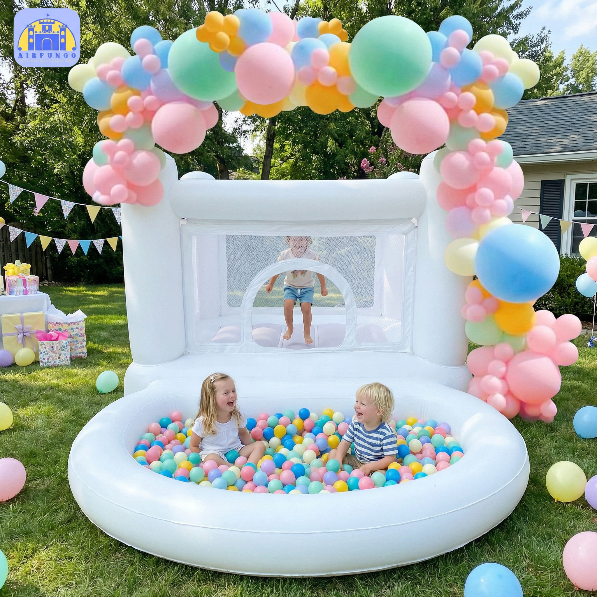 บ้านลมสีขาวพร้อมปั๊มลม บ้านบอลเด็ก บ้านลมสำหรับเด็กอายุ 3-6 ปี สำหรับเล่นในร่มหรือกลางแจ้ง  ตกแต่งได้ตามต้องการ/ตกแต่งฮาโลวีน