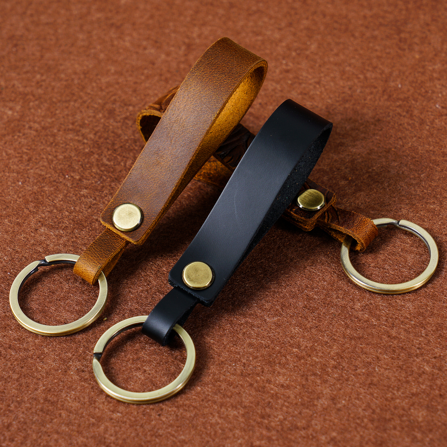 Premium Top Grain Leather Keychain for Audi/VW Cars - Luxury Genuine Leather Keyring Unisex Minimalist Creative Gift Accessory