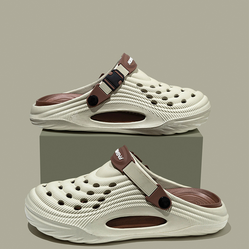 Sandales et claquettes d'été pour hommes et couples, style sabot à plateforme épaisse, confortables, multicolores, semelle souple en EVA, pour la plage et l'extérieur, collection Mode 2026