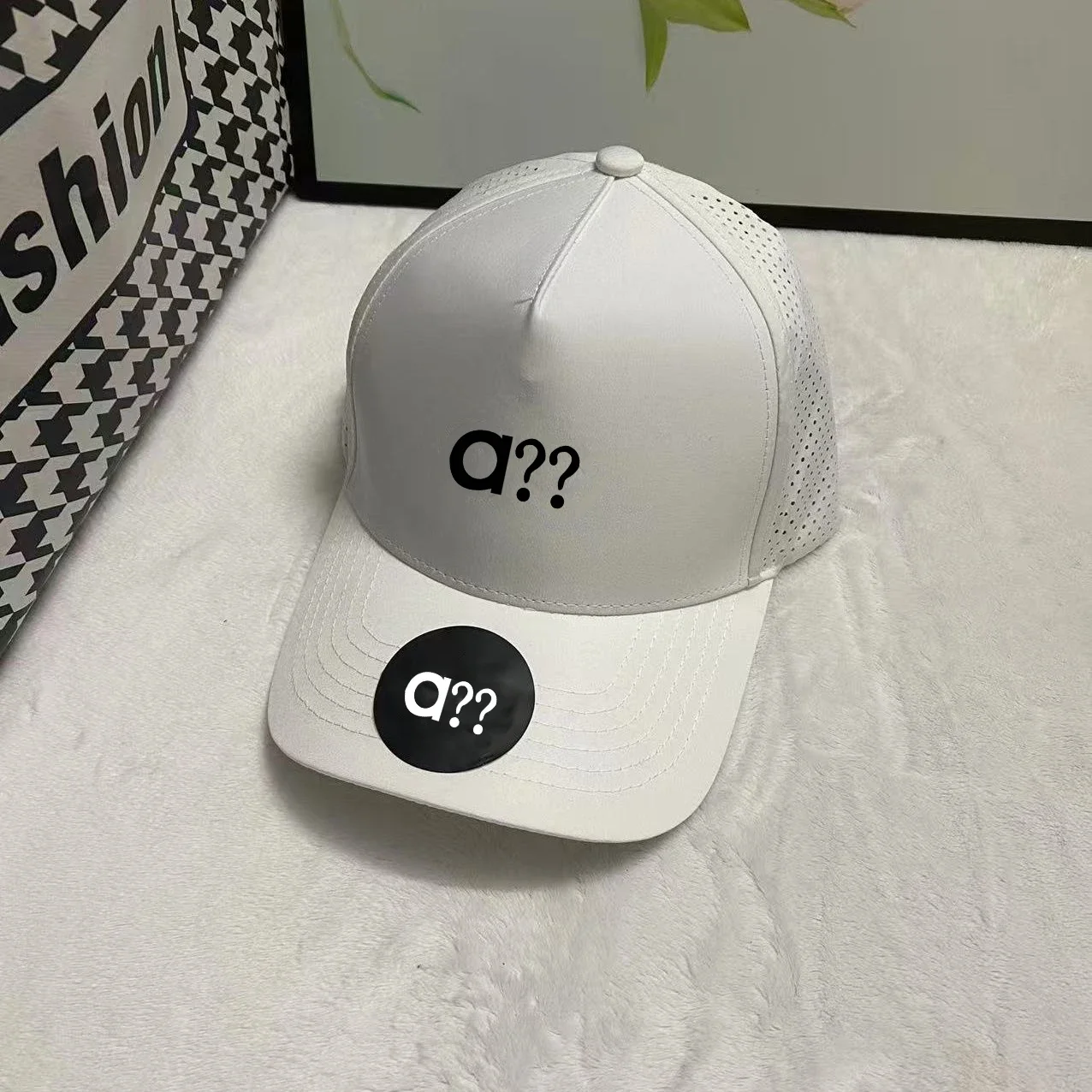 Topi Bisbol Pria Wanita Topi Musim Panas Dapat Disesuaikan Kasual Santai Olahraga Modis Hardtop Tabir Surya Bernapas