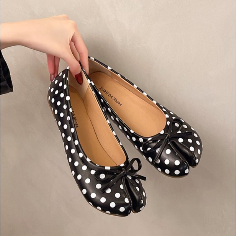 Luxusmarke Frühling Retro Damen Schleifen-Split-Toe-Schuhe Bequeme Gummisohle Damen Tabi Ninja Ballerinas