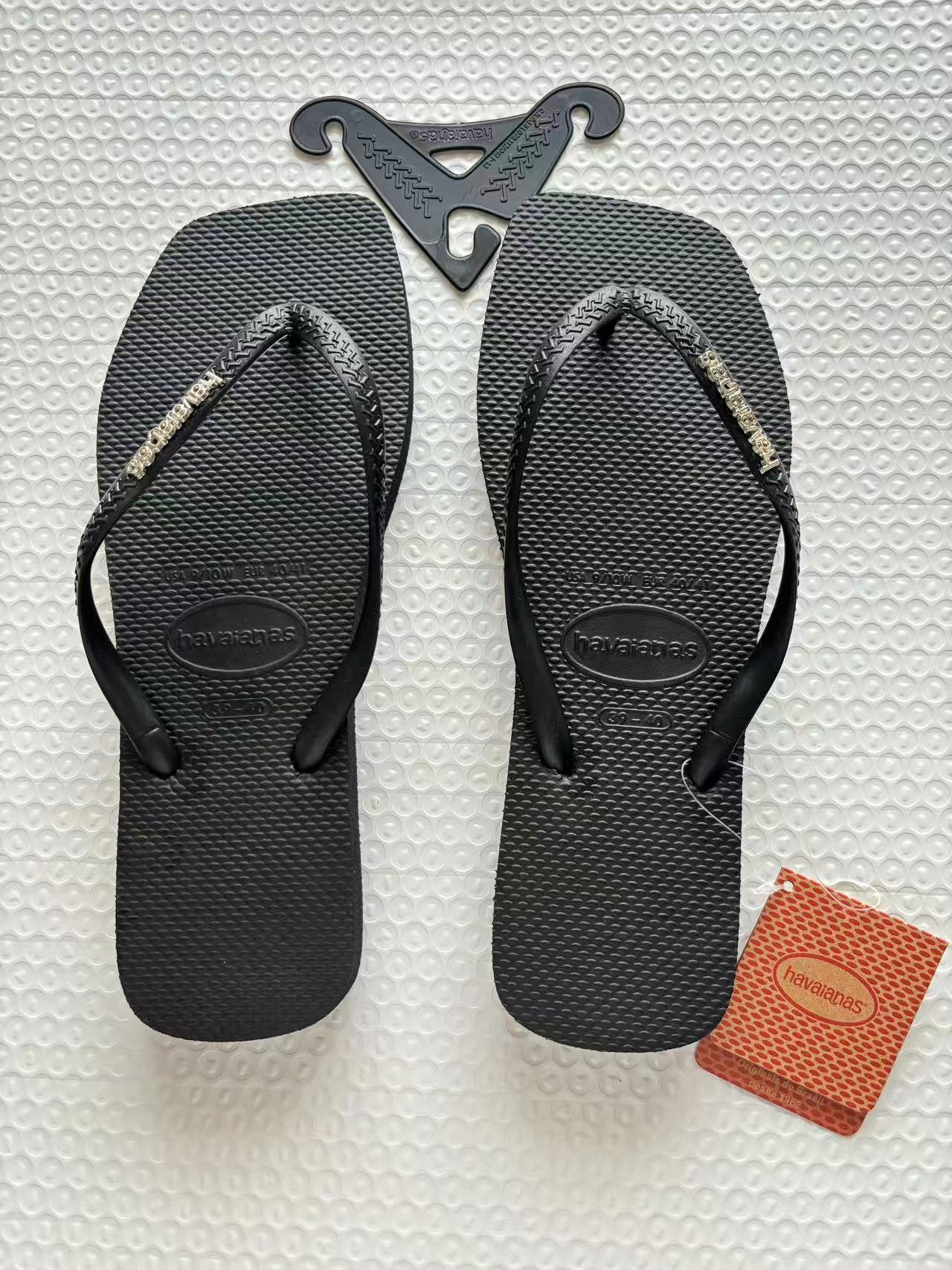 2026 New Women's Flip Flops Summer Outdoor Travel Vacation Beach Slippers Anti Slip Rubber Women's Shoes zapatos de mujer