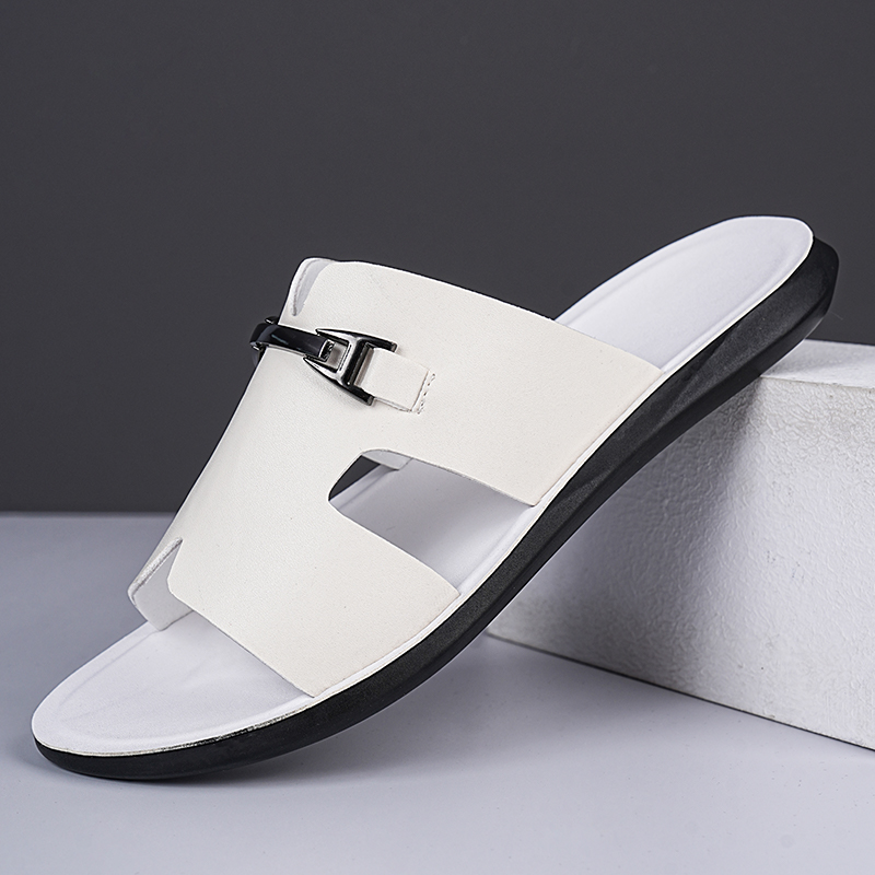 Simplified Luxury Men's White Slip-On Sandals with Metal Buckle Anti-Slip Soft Bottom Wear-Resistant Outdoor Slippers-7888
