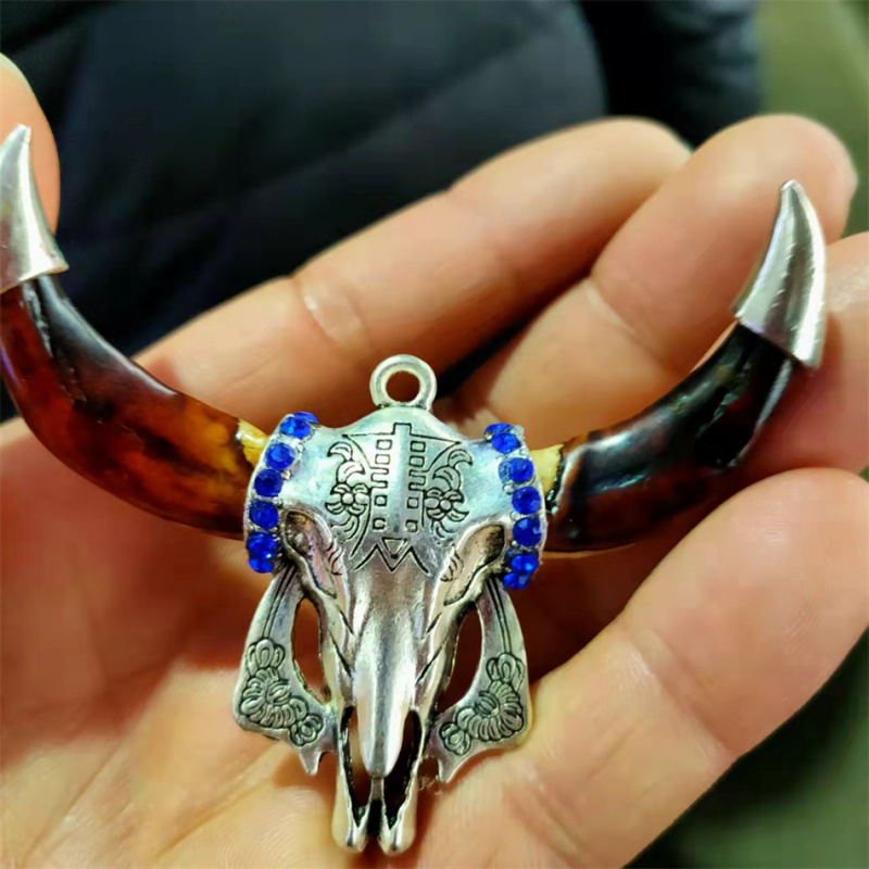 Colgante de diente de perro, collar de diente genuino de hueso para hombre, año del zodiaco, diente de perro negro, joyería de moda para hombre, regalo para novio al por mayor