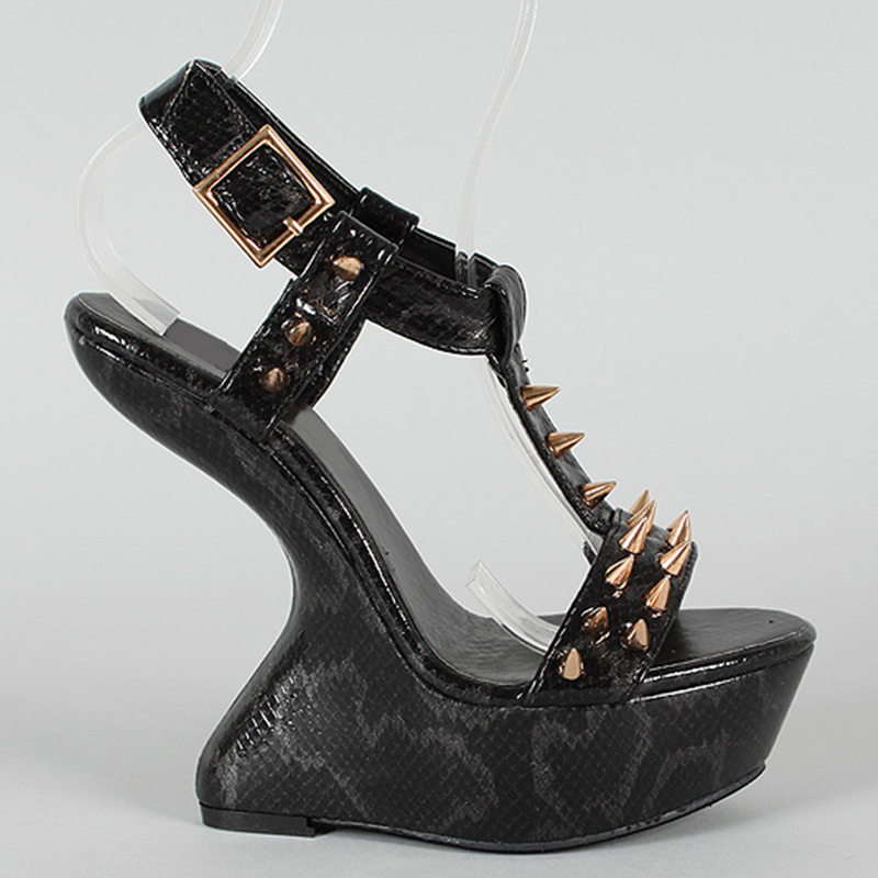 Snakeskin Metal Rivet Strange Style Sandals Sexy Pointed Toe Buckle Belt Customized New Arrivals Fashion Women Modern Shoes