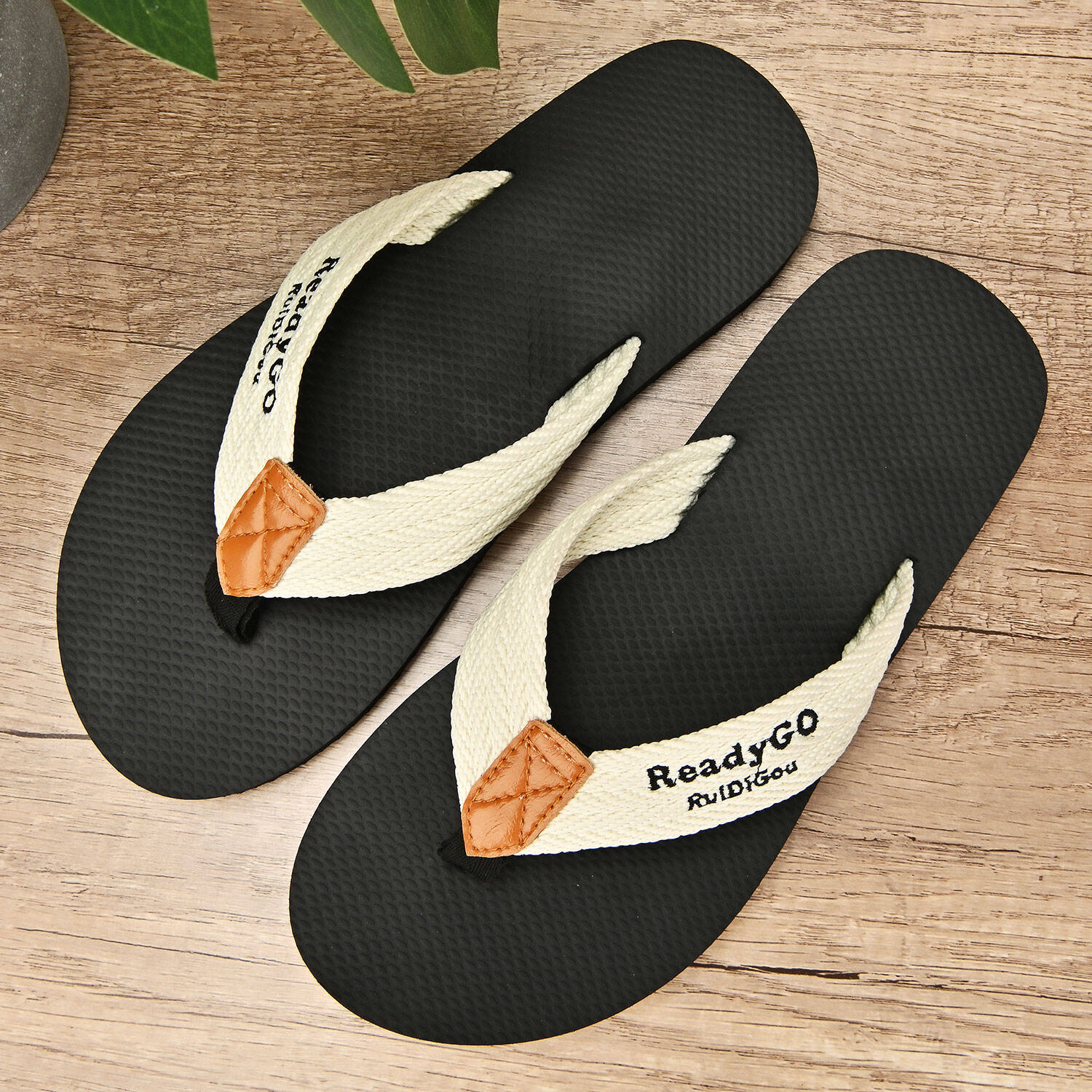 Flip Men Slippers Breathable Soft Bottom Cloud Slides Men Flip Flops Beach Shoes Male Suitable Indoor Clogs for Men Plus Size 40