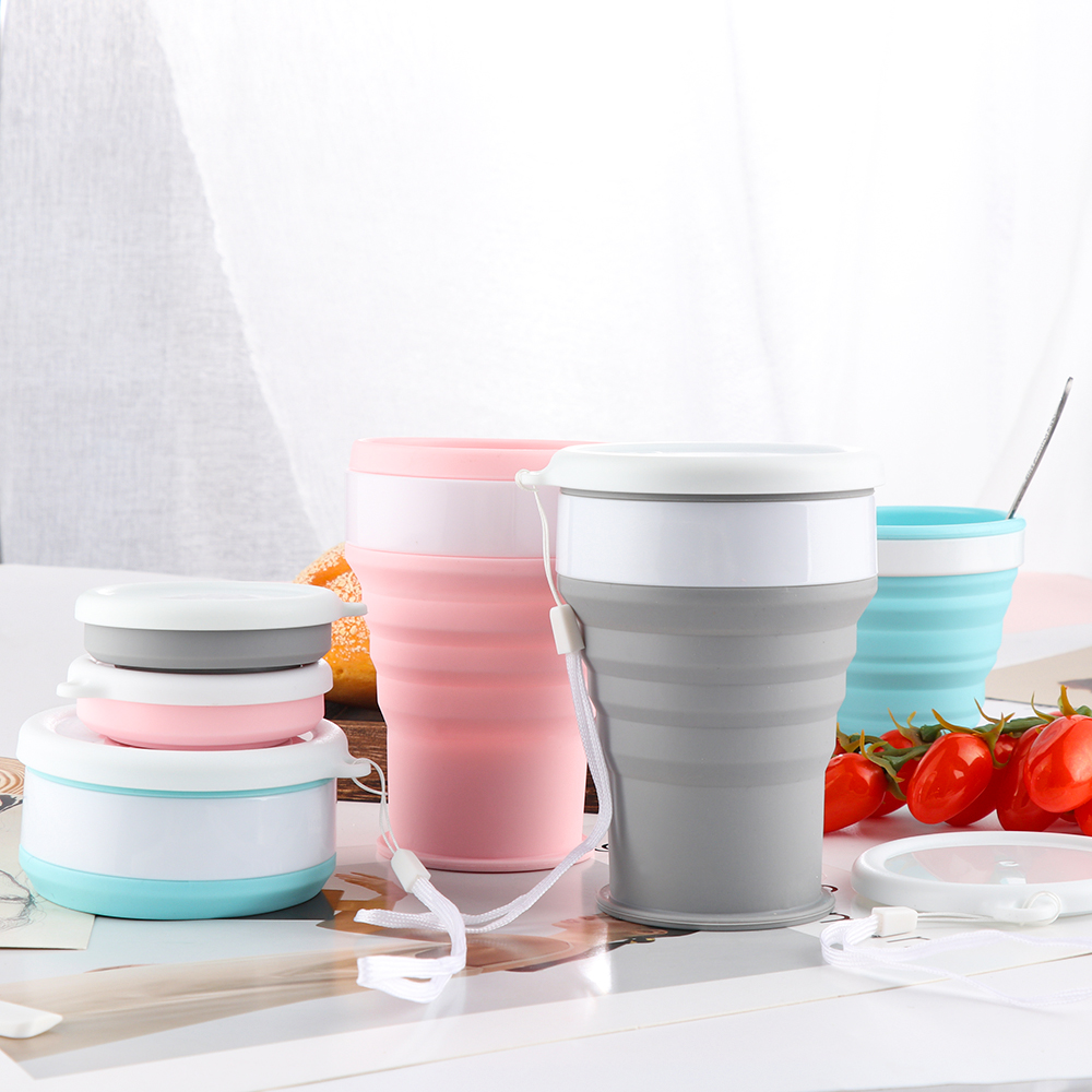 Portable Silicone Folding Water Cup Outdoor Heat Resistant Foldable Mug with Lid Collapsible Travel Drinking Cups for Camping