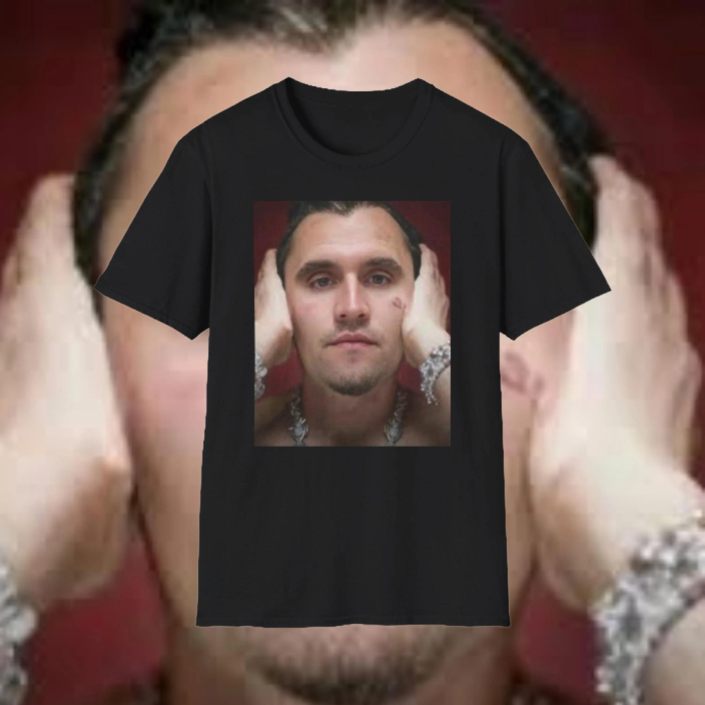 Charlie Kirk emoji T-shirt, casual loose-fitting stylish men's T-shirt, pure cotton, all-season couple's round neck shirt.