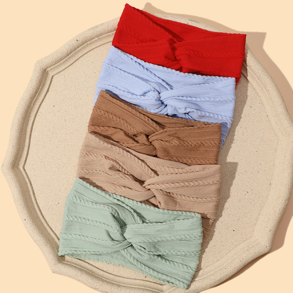 Novo torcido atado bandana do bebê bonito elástico sólido menina hairbands macio náilon crianças headwear acessórios para o cabelo 44 cores