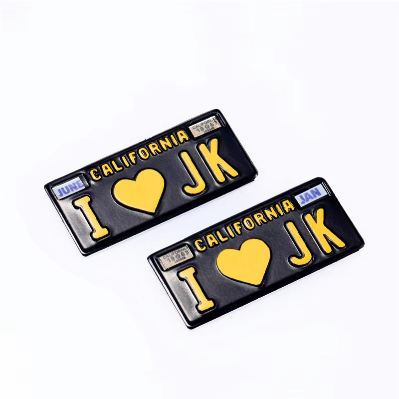 DC 2PCS 1/10 3D Trójwymiarowa metalowa amerykańska tablica rejestracyjna 1960 Classic Retro California I LOVE JK RC Car Parts rc carros