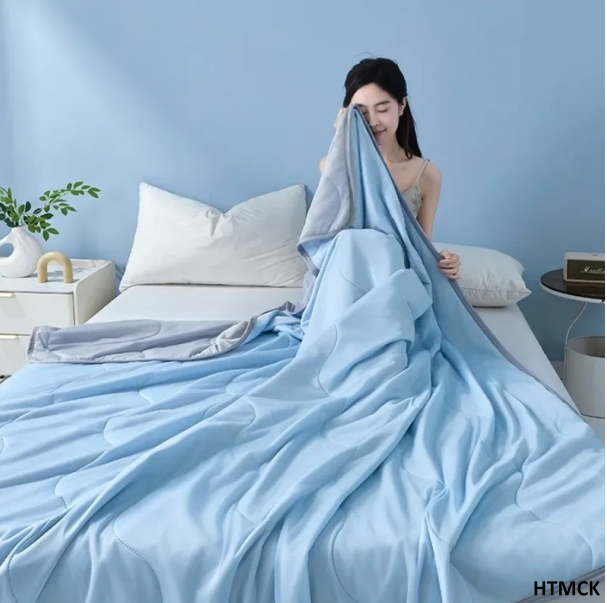 Nova Manta de Verão em Seda Gelada com Padrão de Ondas Simples em Cor Sólida, Lavável à Máquina, Ideal para Ar Condicionado