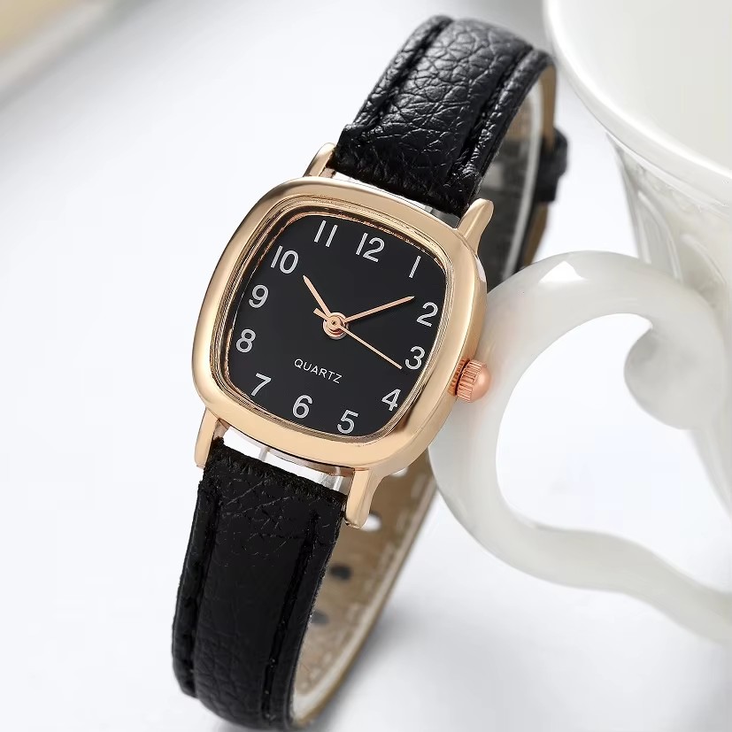 Kegllect Square Women Simple Small Dial นาฬิกานักเรียนเข็มขัดวินเทจนาฬิกาข้อมือควอตซ์