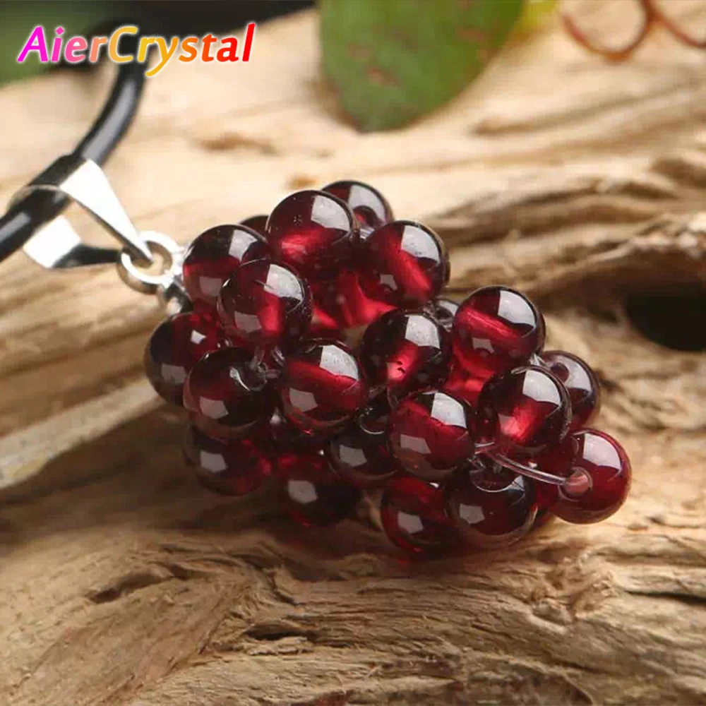 Pendentif en grenat naturel de raisin pour femmes, collier de guérison Reiki, décoration, matériau minéral réel, perles de cristaux, bijoux en pierre brute, 1 pièce