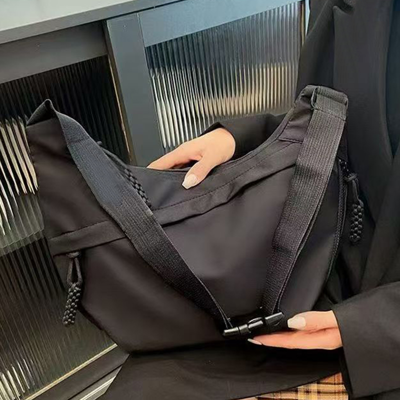 便利で多用途なスリングバッグ、マルチカラーデザイン、調節可能なストラップ、軽量、日常使用、アウトドア旅行、カジュアルで機能的なバッグ