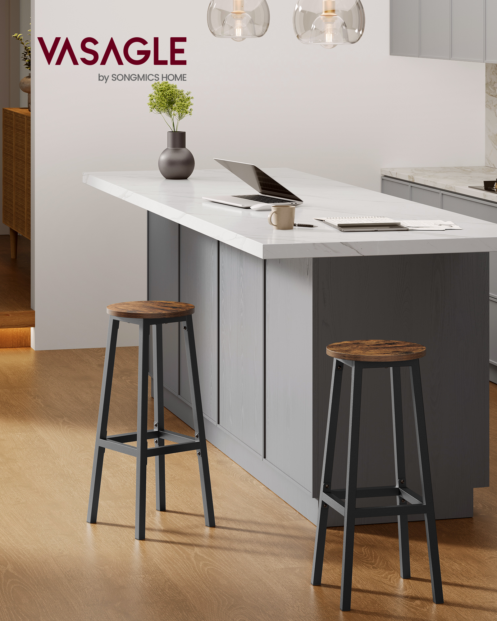 VASAGLE Tabouret de Bar, Lot de 2, Chaise, Siège Haut, Cadre Métallique, Montage Facile, Hauteur 74 cm, Repose-pieds, pour Cuisine, Salon, Salle à Manger, Marron Rustique et Noir/Doré Chêne et Blanc