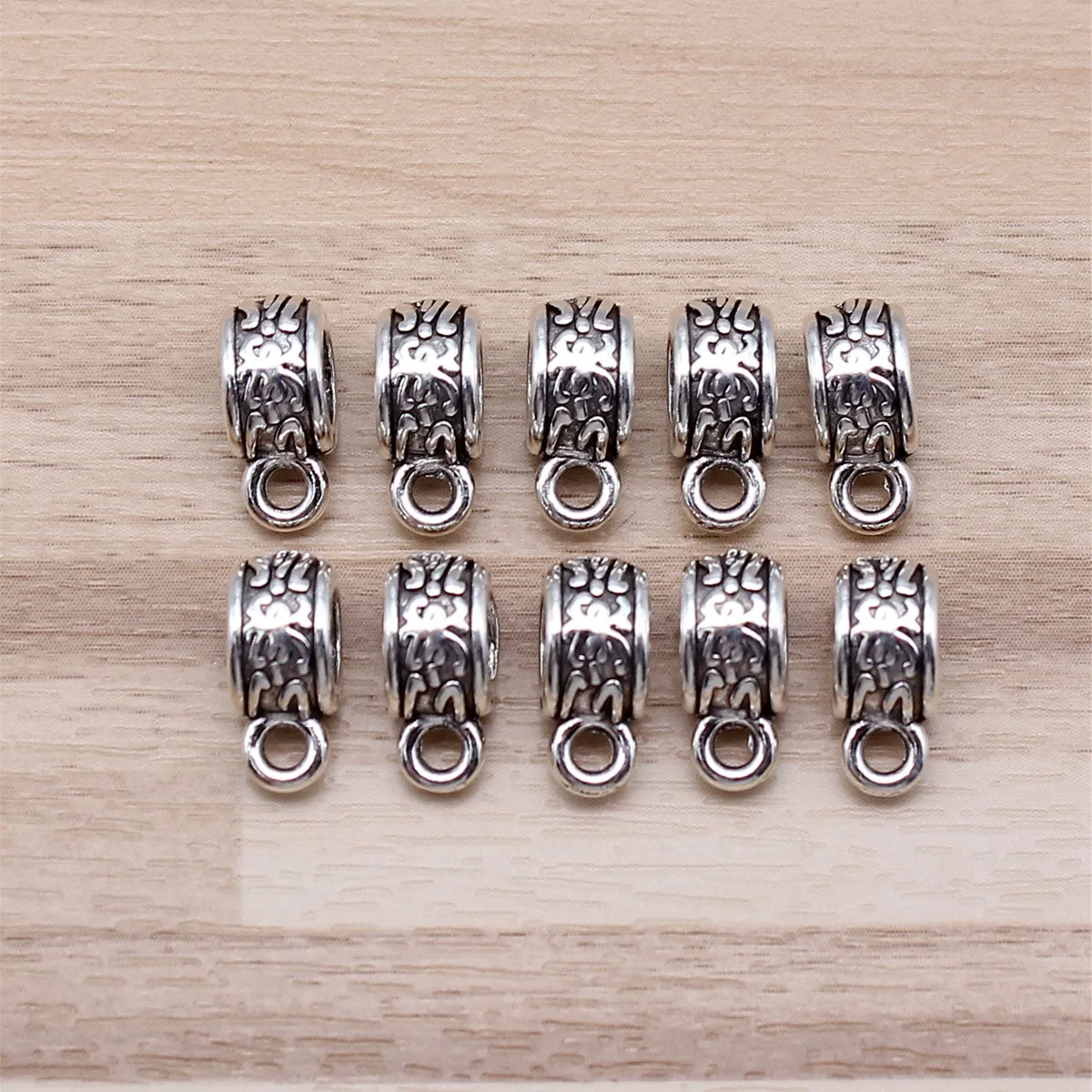 IFOCUS 10 ชิ้น/ล็อตแกะสลัก Spacers ลูกปัด Big Hole ลูกปัด Bails สําหรับเครื่องประดับ DIY ทําโลหะผสมสังกะสี 11x6x5 มม./0.43x0.24x0.2 นิ้ว