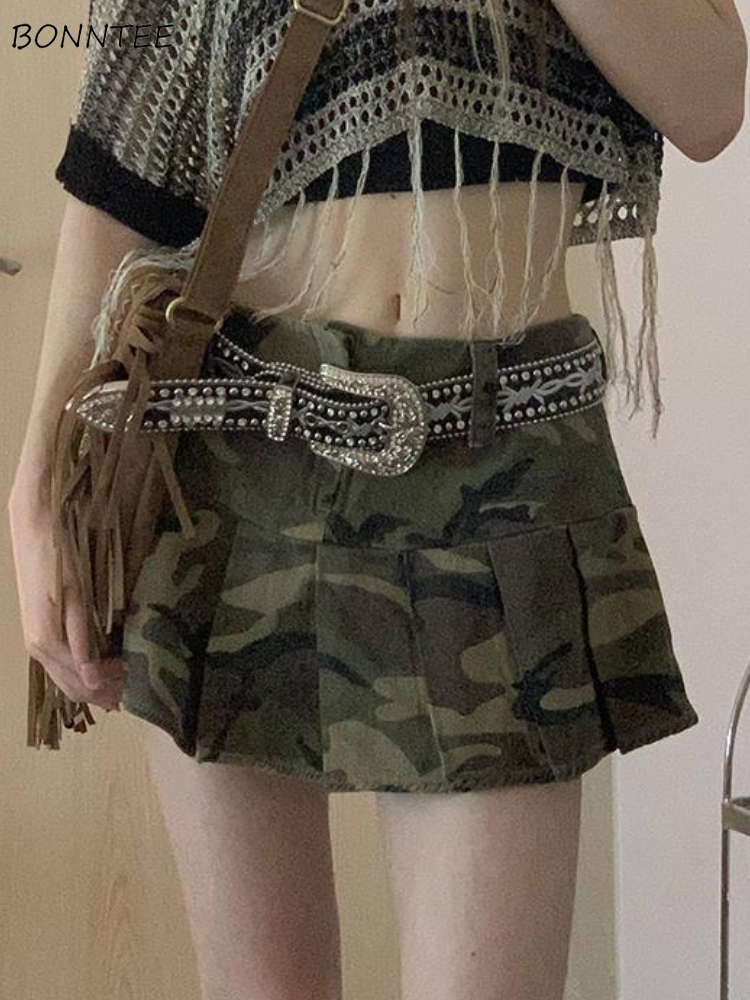 Faldas de S-4XL para mujer, faldas sexys y encantadoras de ocio para estudiantes, diseño de pliegues, camuflaje de vacaciones, estilo europeo Simple, línea A Popular caída