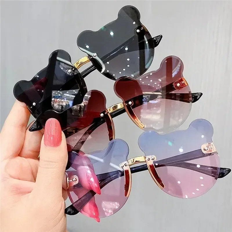 Nuevas gafas de sol de moda para viajes al aire libre, gafas de sol de oso de dibujos animados para niños y niñas, gafas de sol informales sin montura UV400