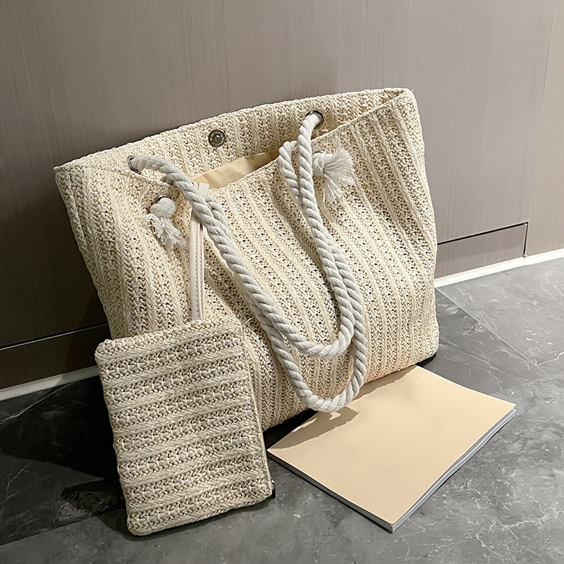 Mode Große Kapazität Stroh Tote Tasche Designer Frauen Handtaschen Handgemachte Gewebt Sommer Strand Tasche Casual Bali Große Geldbörse