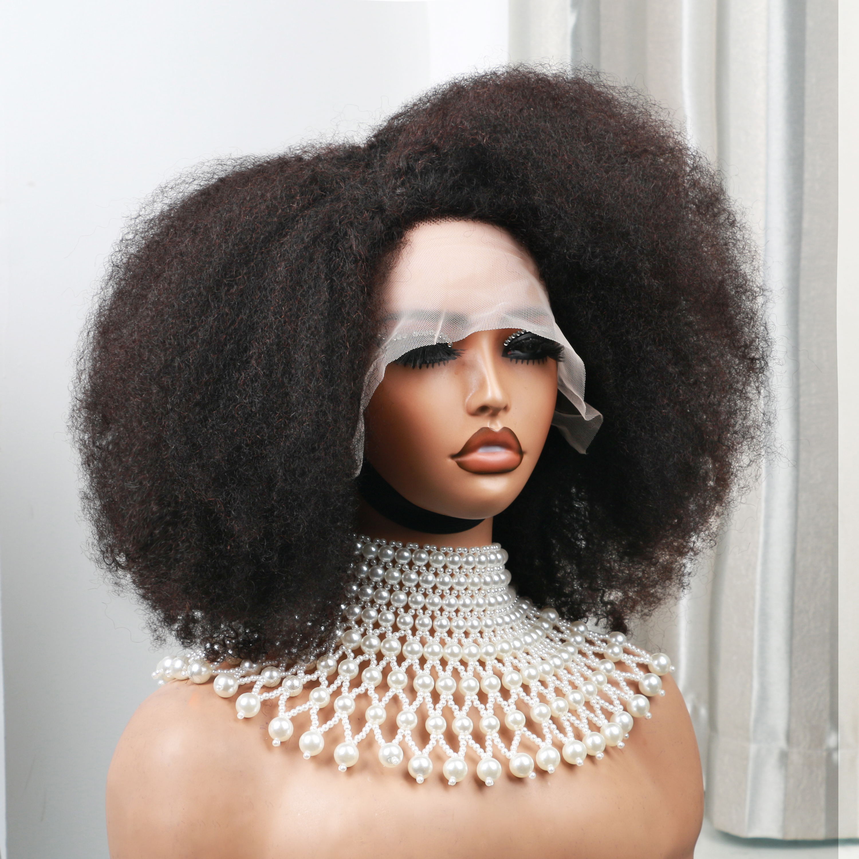 Afro Verworrene Lockige 250 Dichte 13x4x2 T Teil Spitze Perücken Kurze Bob Perücke Echthaar Perücken 14 Zoll Kurze Lockige Afro Perücken für Frau