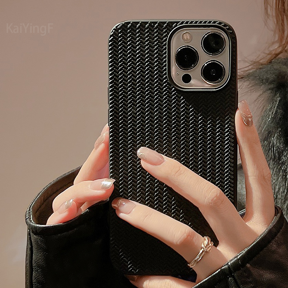 Luxury Knitting Pattern Case For iPhone 11 12 13 14 15 16 Pro Max X Xs XR Max Plus Bumper Soft Silicone Phone Cases Cover