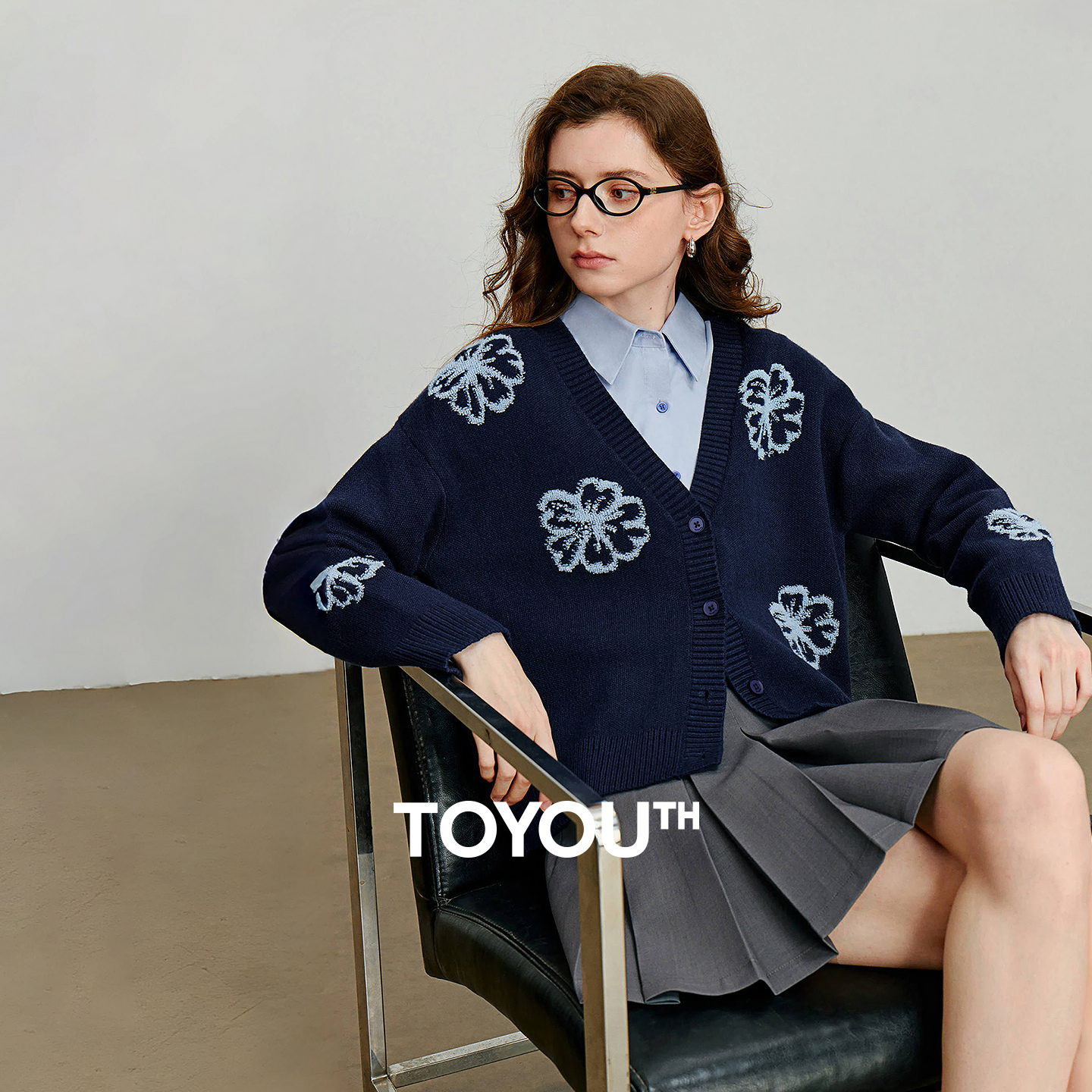 TOYOUTH Frauen Strickjacke 2025, Herbst Neue Grüne Samt V-ausschnitt Einreiher Wollpullover Tops