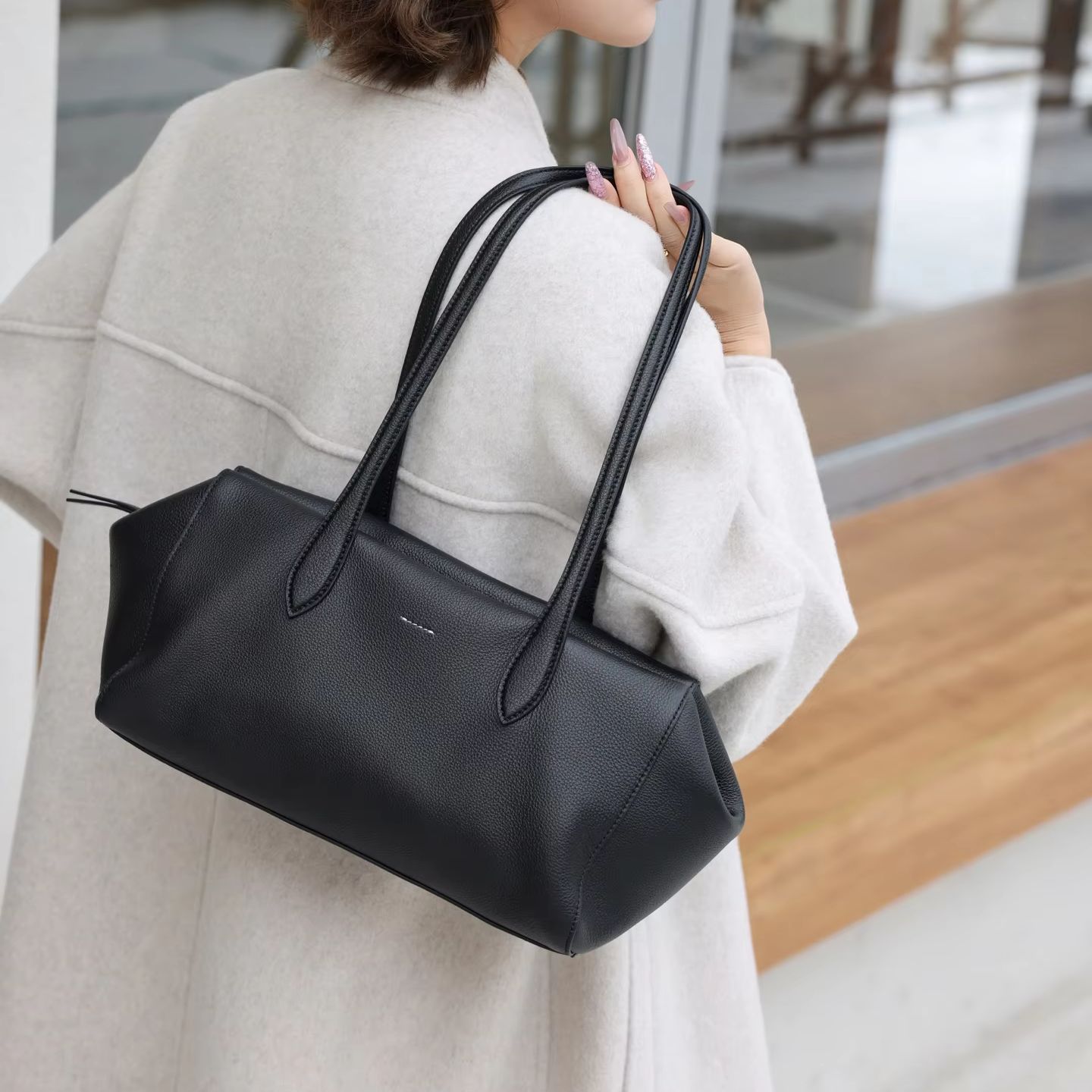 Bolsa de ombro feminina de couro de qualidade genuína designer de luxo marca senhoras couro macio grande tote para mulher senhoras saco de boliche novo