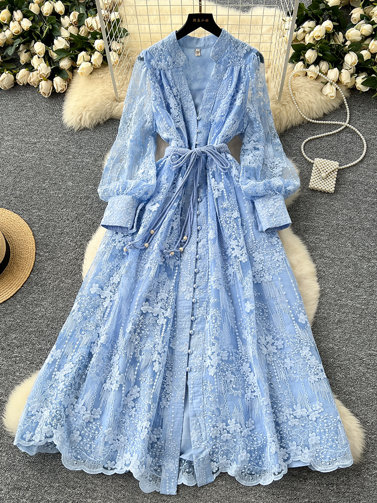 Primavera otoño francés de gama alta vestido de mujer nuevo encaje bordado cuello pico mangas acampanadas solo pecho vestido de fiesta de cumpleaños C192