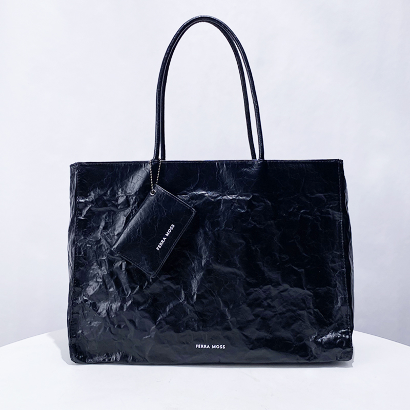 2026 Nouveau Dans Vintage huile cire Grande capacité Commutation Underarm Épaule Livraison rapide sacs fourre-tout plissés pour femmes de luxe Designer sac à main et sac à main