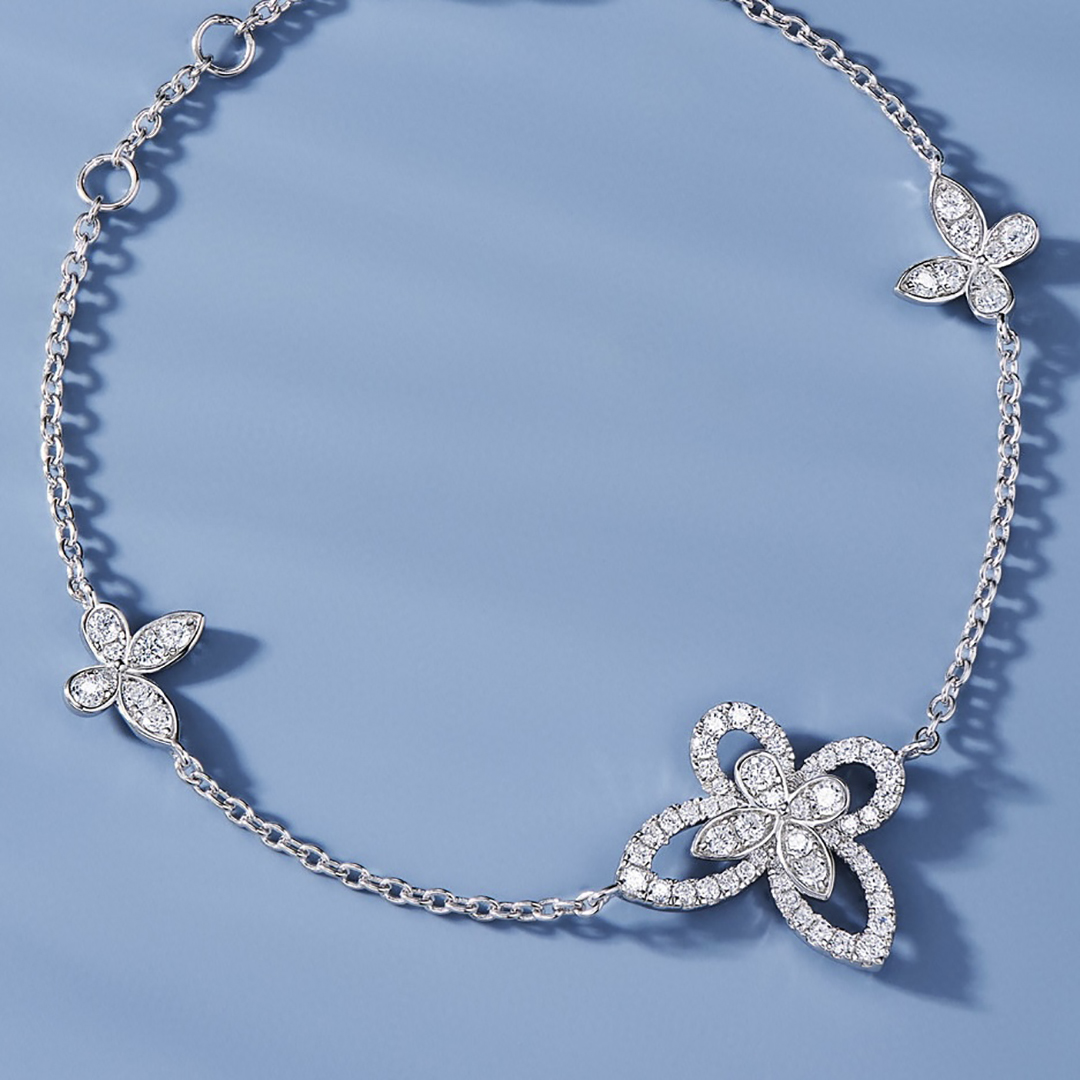 Bracciale da donna classico in argento sterling S925 con farfalla fantasma traforata. Regali squisiti. Gioielli di Lusso