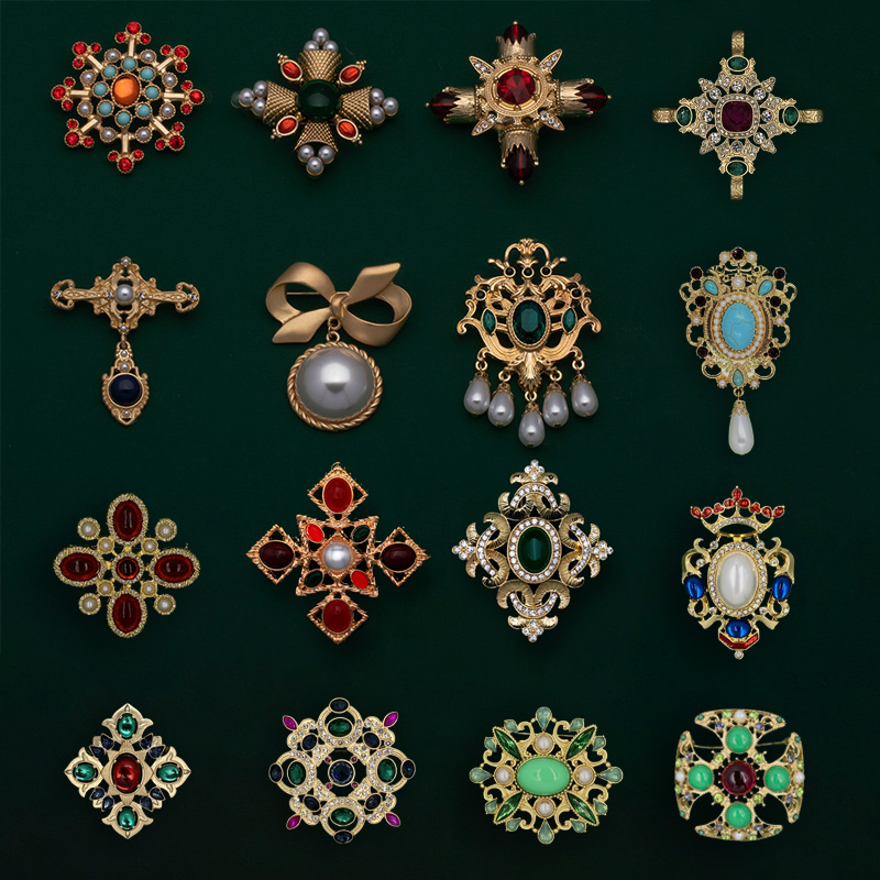 Barock Vintage Gold Farbe Kristall Perlen Pin Broschen Edelstein Hohl Geometrische Rechteck Brosche Kragen für Frauen Schmuck