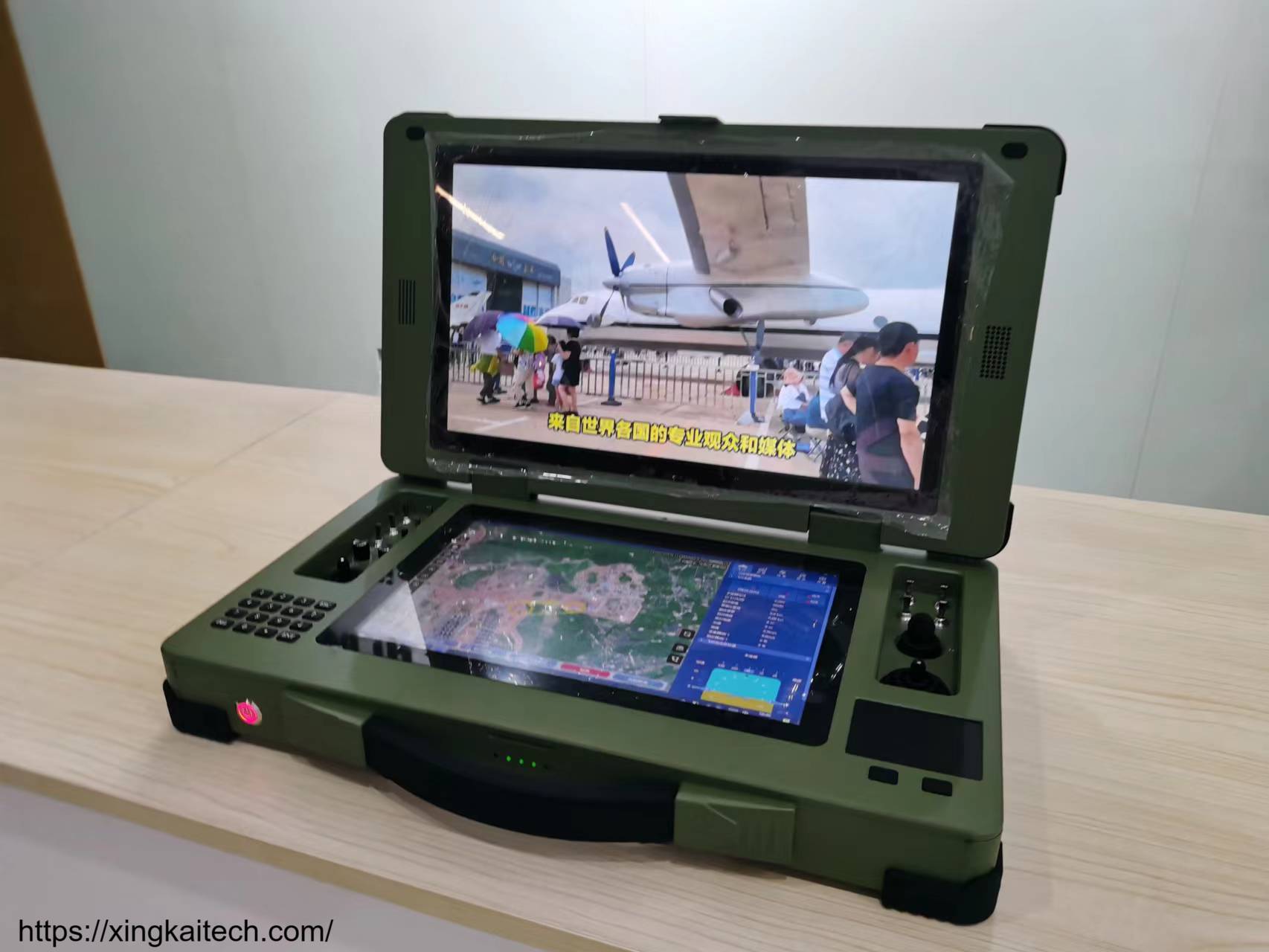 Stazione di controllo a terra per drone VTOL portatile Stazione FPV Notebook esterno Touchscreen ad alta luminosità Sistema di rilevamento UAV remoto
