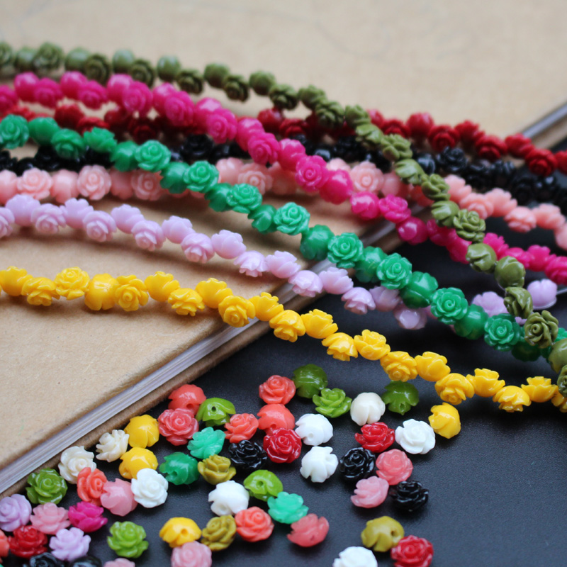 Lot de 50 perles artificielles en corail de 6 mm, forme de fleur de camélia, multicolores, perles tendance pour la fabrication de bijoux, accessoires de bricolage