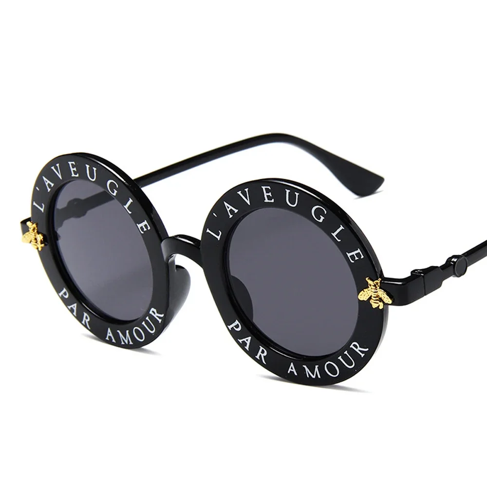 Gafas de sol redondas pequeñas para mujer, gafas de sol Vintage de Color negro de Metal para mujer, diseñador de moda, novedad de 2025
