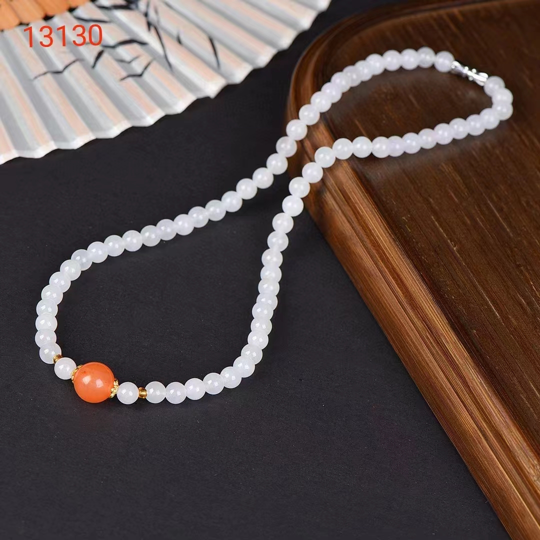 สร้อยคอหยกไหมสีทองสีขาวโซ่ลูกปัดหินธรรมชาติกลมประดับอัญมณีสวยงามของผู้หญิงของขวัญวันแม่