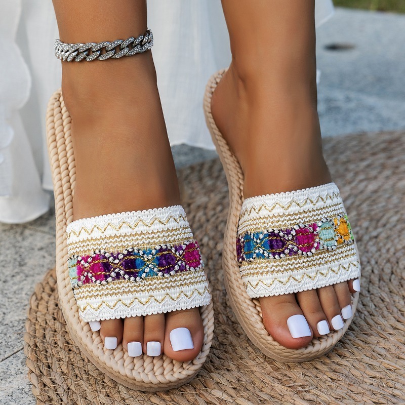 Damesslippers Outdoor Platte Designer Schoenen Dames Grote Maat Boheemse Etnische Sandalen Mode Kwastje Strandslippers Slides Dames