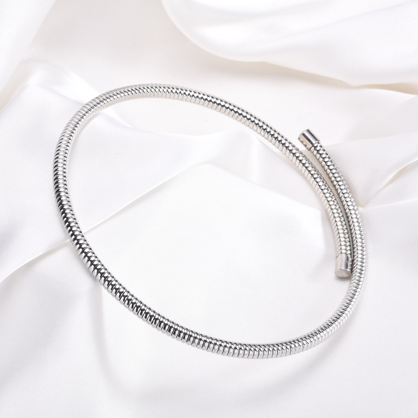 Women Torques Necklace, Adjustable Open Choker Snake Collar Stretch Statement Jewelry