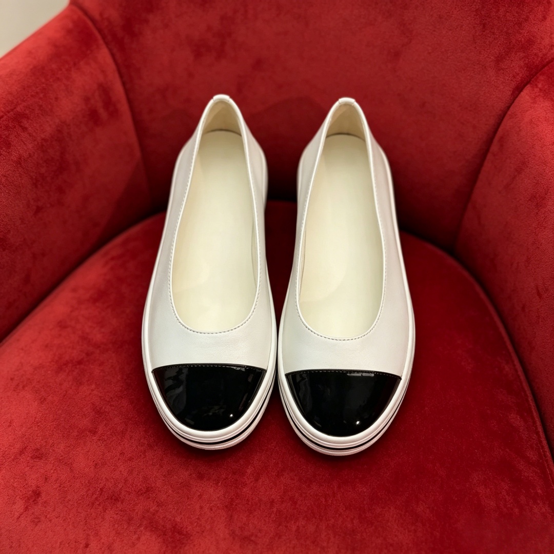 Chaussures plates de luxe de haute qualité pour femmes, polyvalentes, en cuir d'agneau, décontractées, à enfiler, simples