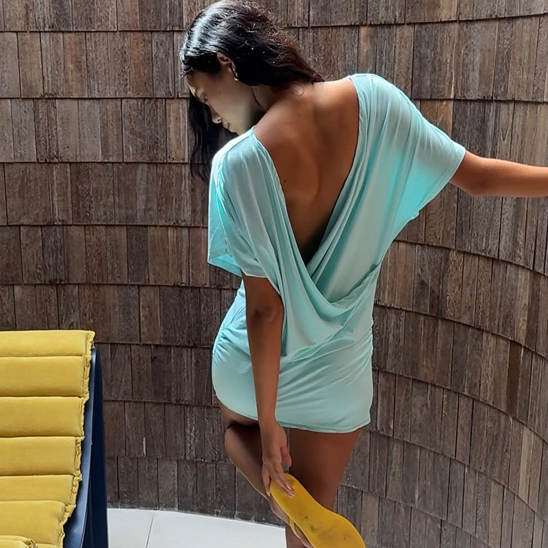 Gaun Mini Kerut V-neck Dalam Wanita 2026 Musim Panas Tanpa Punggung Lengan Pendek Pinggang Tinggi Gaun Bodycon Elegan Pesta Klub