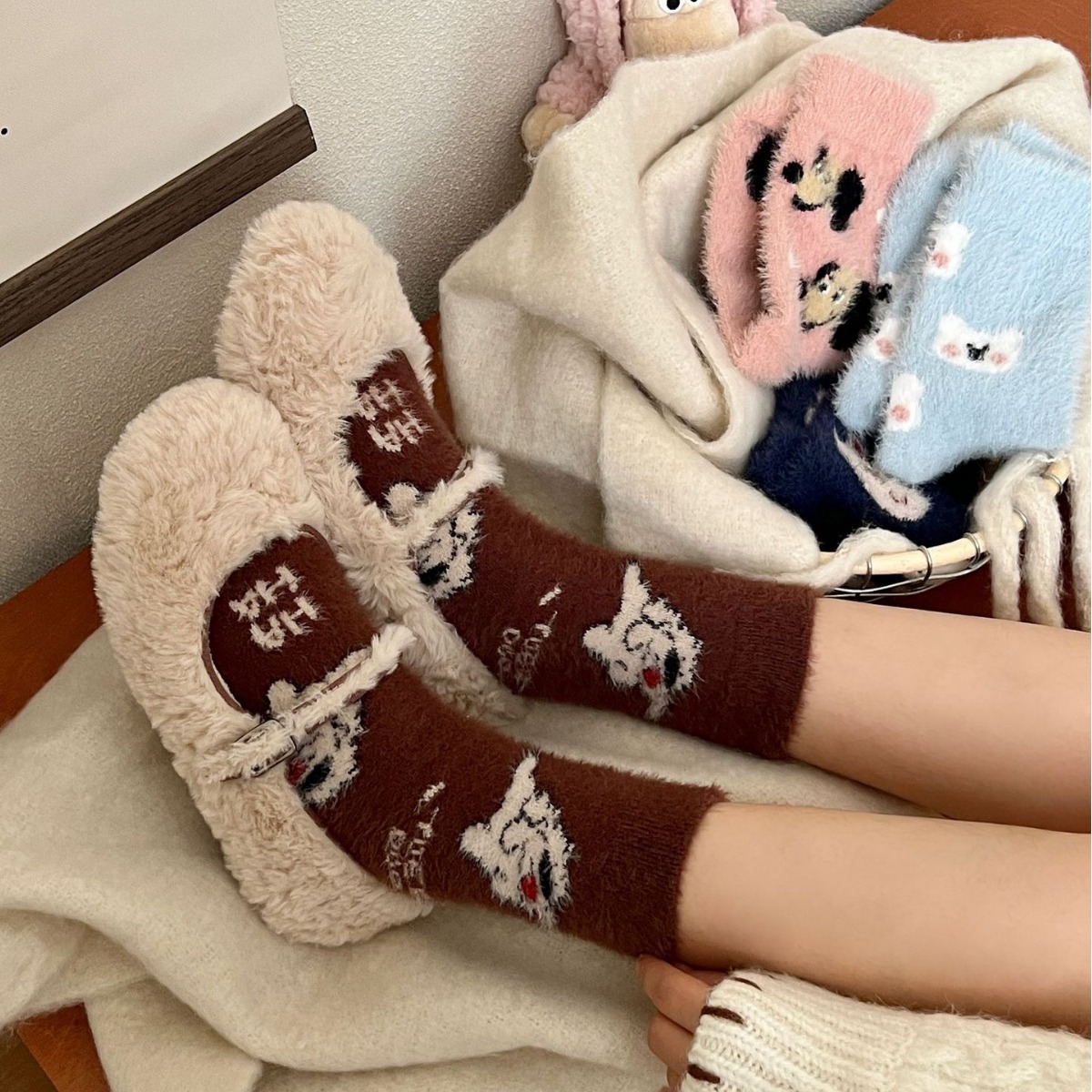 Kawai Socks Women Autumn Winter Cartoon Comfortable Candy Color Mink Velvet Thickened Warm Cute Furry Home Floor Sleeping Sock