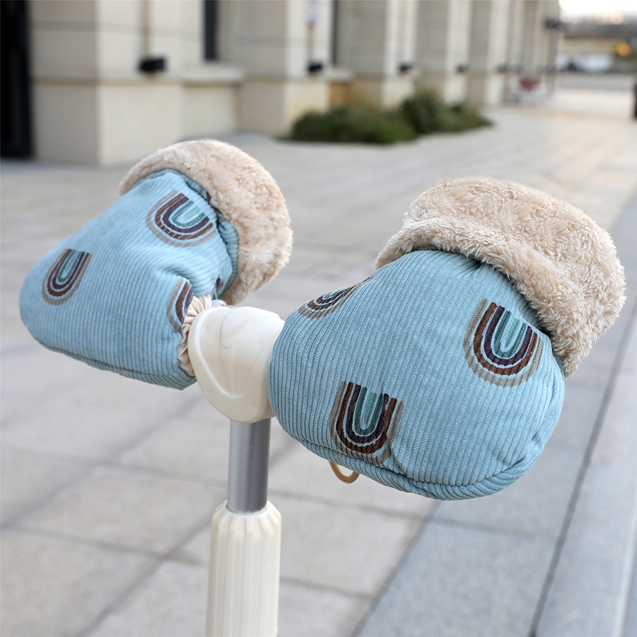 À prova de vento infantil carrinho luvas crianças esportes ao ar livre luvas dos desenhos animados impresso mãos mais quentes scooter acessório para o inverno