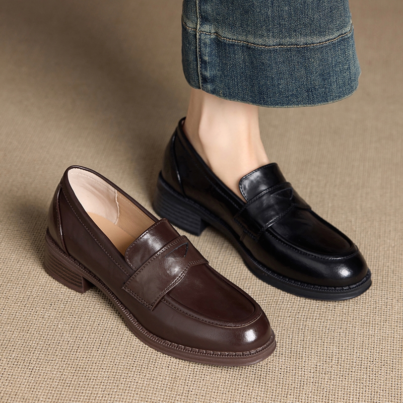 Women's Loafers  Shallow British style Low-heeled Slip-on Female Shoes  Spring And Autumn Llarge-size Formal Shoes For Women