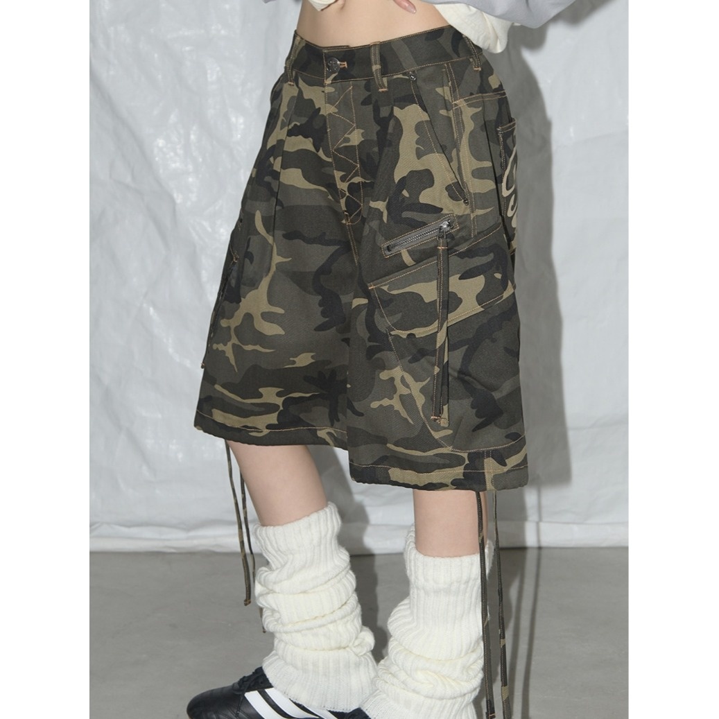 orts Casuais Estilo Street com Estampa Camuflada, Bolsos e Caimento Solto para Mulheres, Fibra de Poliéster, Coleção Verão ...