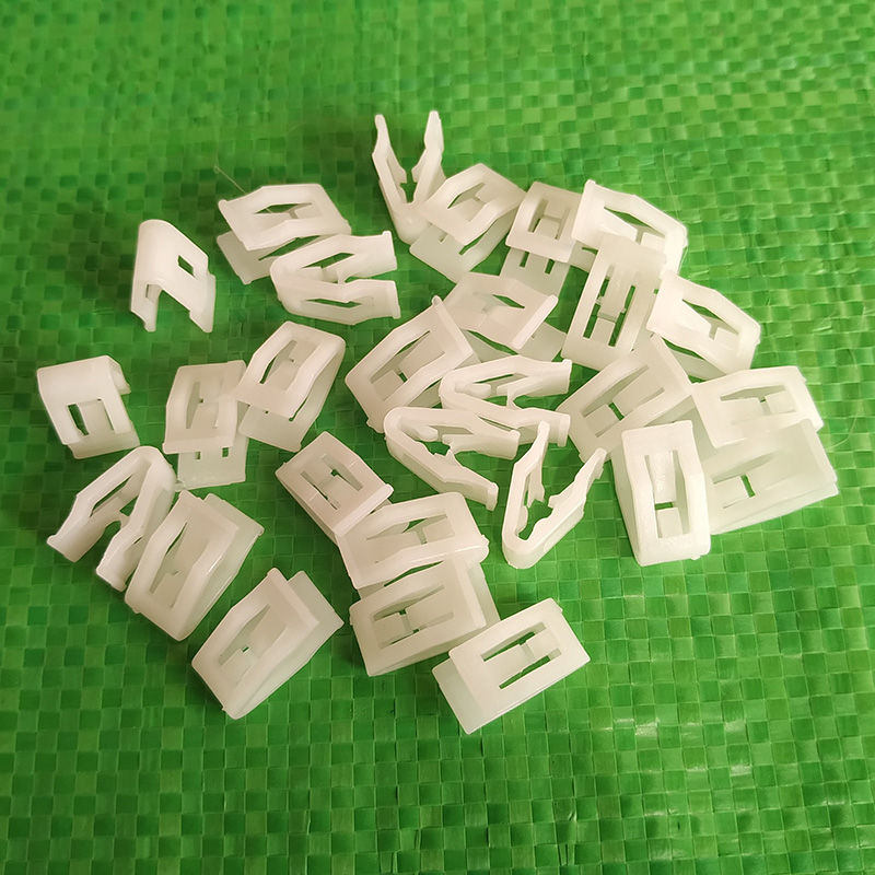20 pièces en plastique Auto garniture de voiture tableau de bord attaches en plastique blanc voiture Clips Rivets fixation