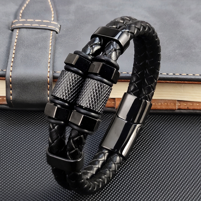 Bracciale esagonale con perline in acciaio inossidabile di lusso alla moda Gioielli da uomo Bracciale classico in pelle intrecciata multistrato Homme Regalo da uomo