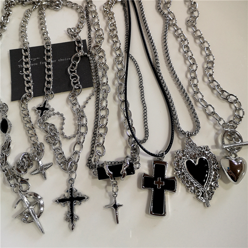 Punk Rockหัวใจสีดําจี้สร้อยคอสําหรับผู้ชายผู้หญิงCool Hip Hop Street Vintage 90S Y2K Grunge Gothอุปกรณ์เสริม