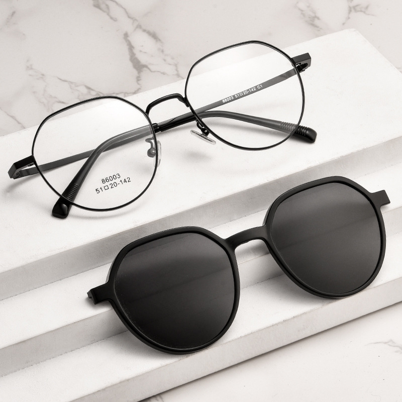 Gafas de sol polarizadas con Clip para mujer, montura de gafas de aleación de titanio, gafas de sol redondas ópticas