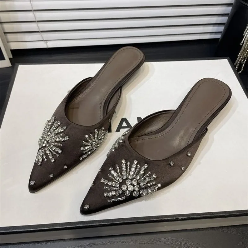 ส้นคริสตัลรองเท้าแตะผู้หญิง Pointed Toe รองเท้า Elegant รองเท้าส้นสูงรองเท้าแตะ 2025 ฤดูร้อน Flip Flops ใหม่หรูหราสุภาพสตรีรองเท้า