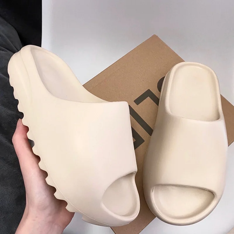 Gran oferta de zapatillas de coco, sandalias de suela gruesa de nube, moda de verano, zapatillas de playa de fondo suave para hombres, sandalias para mujeres, chanclas EVA